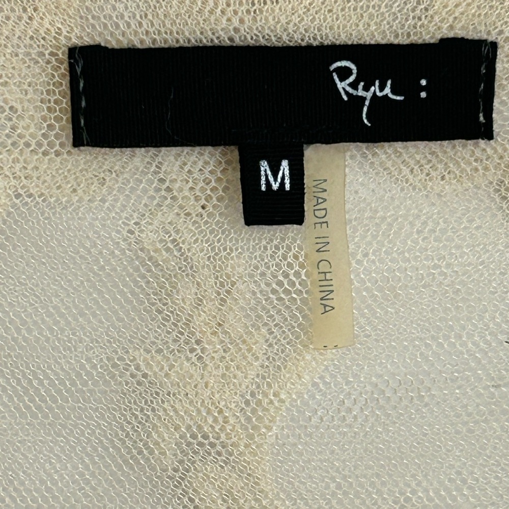 Nice lace vest by Ryu size M 
Vest has inner lining on front with a tie - Picture 4 of 14